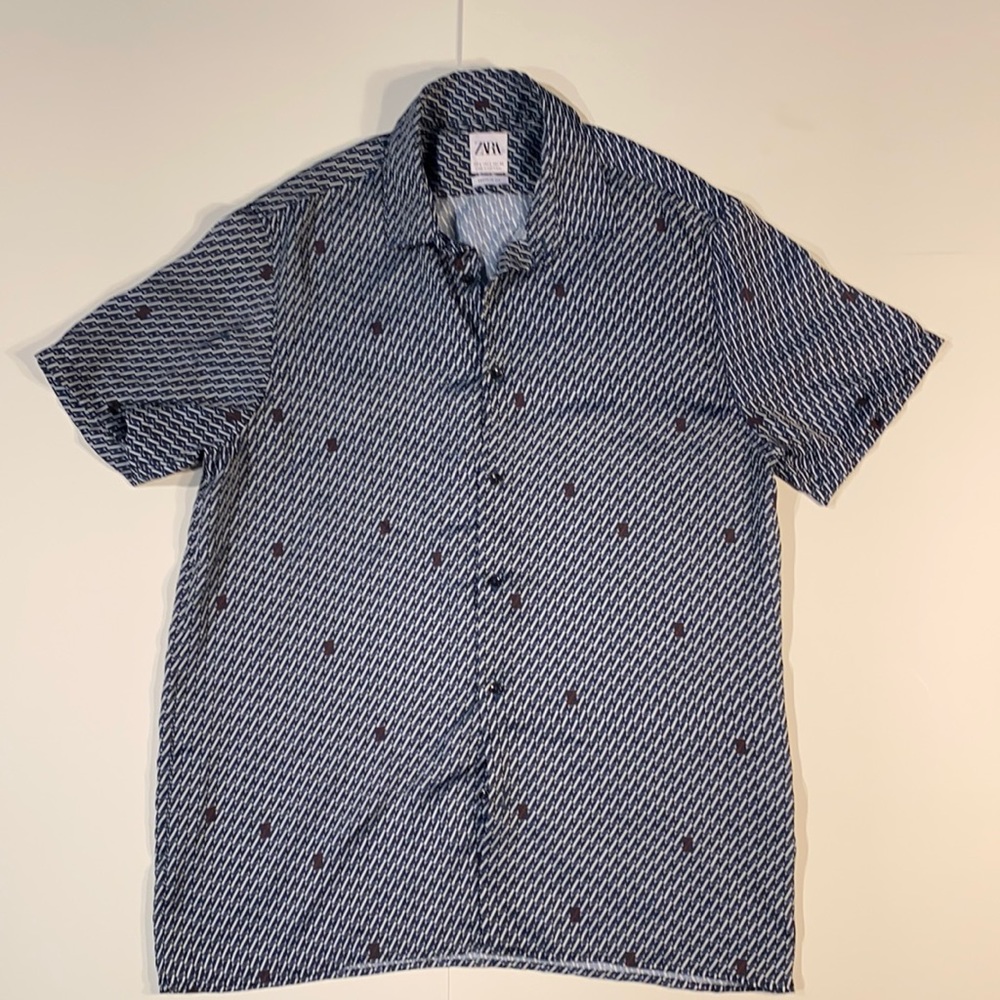 Zara men’s silky short sleeve button down shirt